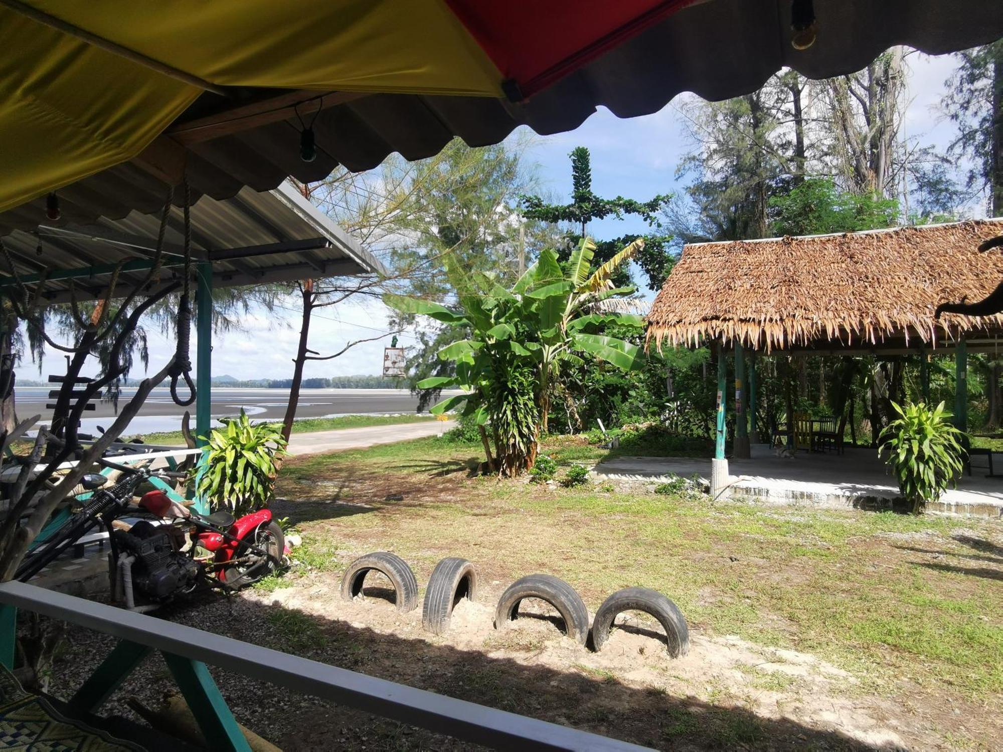 Neverland Beach Village Bungalows Ko Lanta Exterior foto